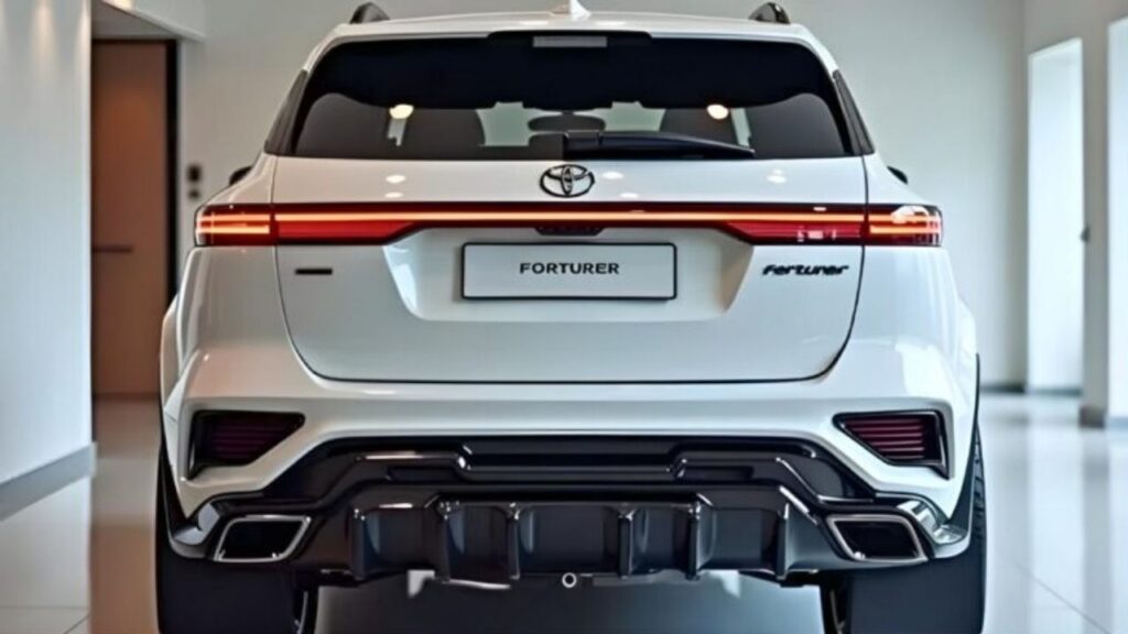 Toyota Fortuner 2026 Unveiled: 2.8L Diesel Engine, 4×4 Automatic & EMI Starting ₹10,500